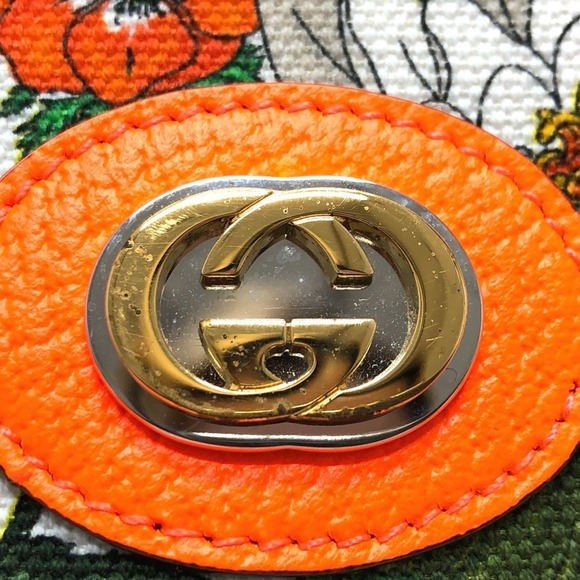 GUCCI Authentic Black Leather Shoulder Bag - Picture 10 of 15